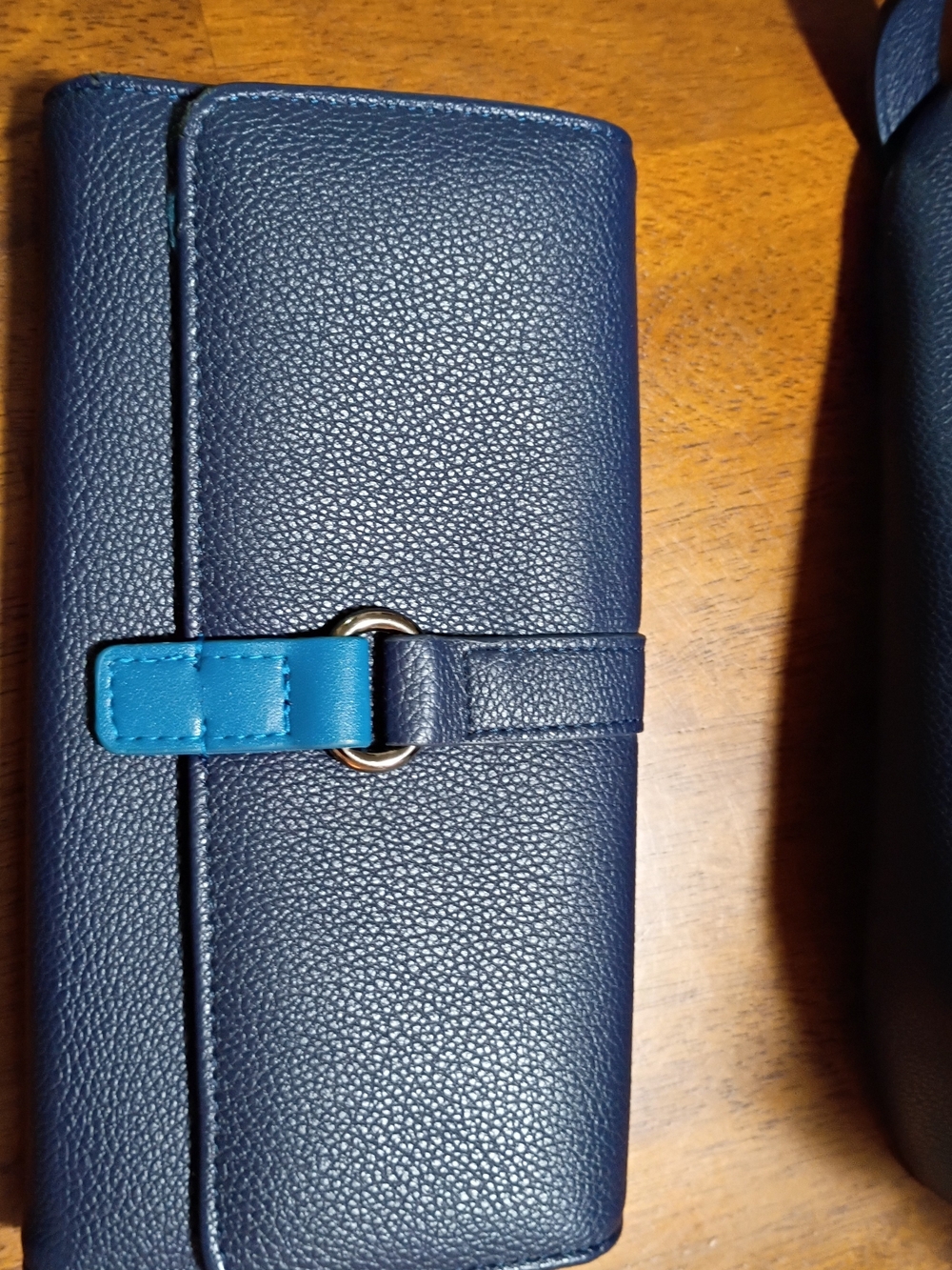 Lennon Courtney Women's Navy Blue Crossbody Bag with Teal Accent With Wallet - Picture 7 of 11